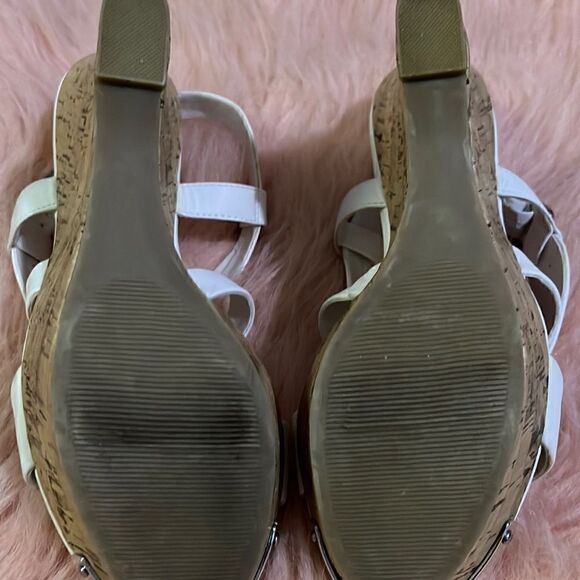 JENNIFER LOPEZ Size 8 WEDGE SHOES - Picture 5 of 5